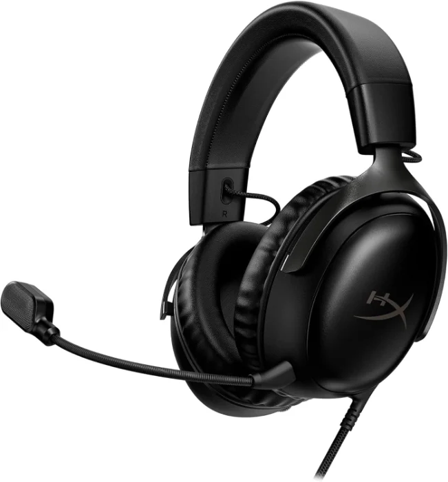 Wireless vs Wired Gaming Headset: HyperX Cloud III